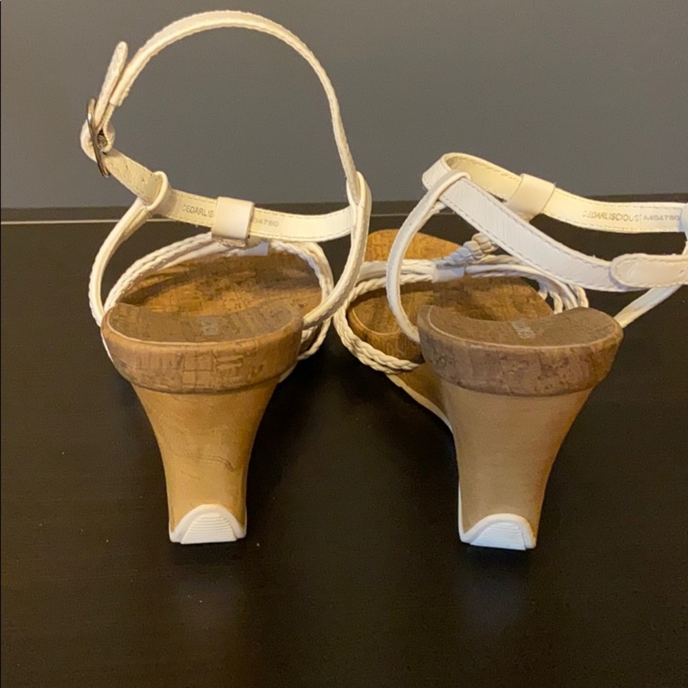Sandals - Picture 2 of 5